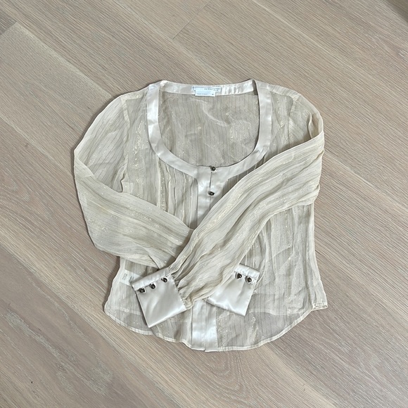 Sheer blouse with gold details - Picture 4 of 5